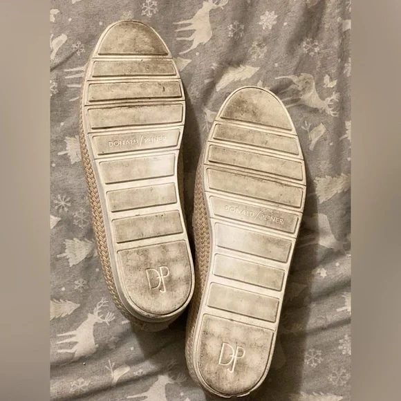 Donald j. Pliner tan espadrilles size 8 soles need some cleaning see photos - Picture 3 of 8